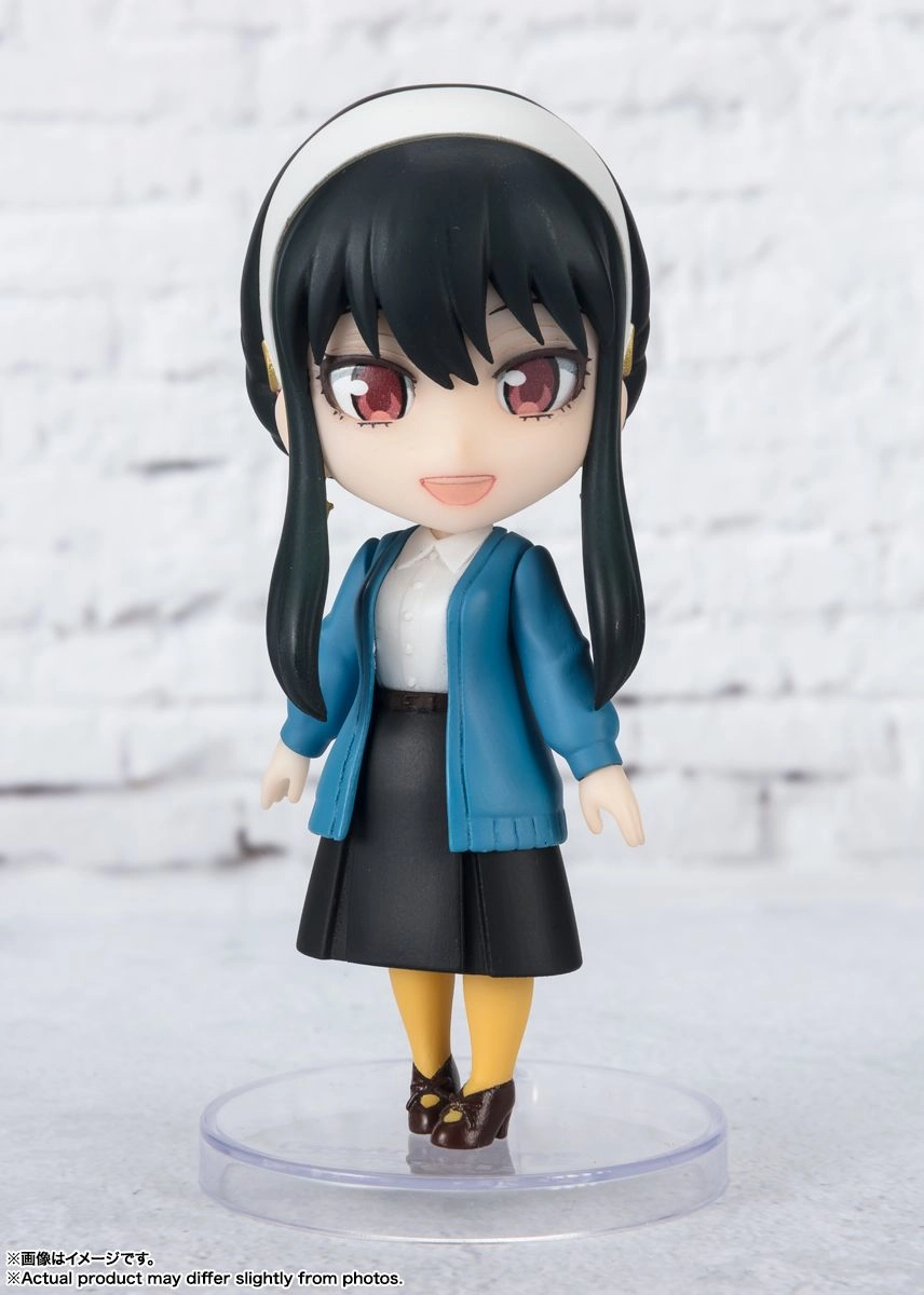 Bandai Figuarts Mini #132 Spy x Family Yor Forger (Odekeke Outfit Ver.) Fantasy Display Art Display