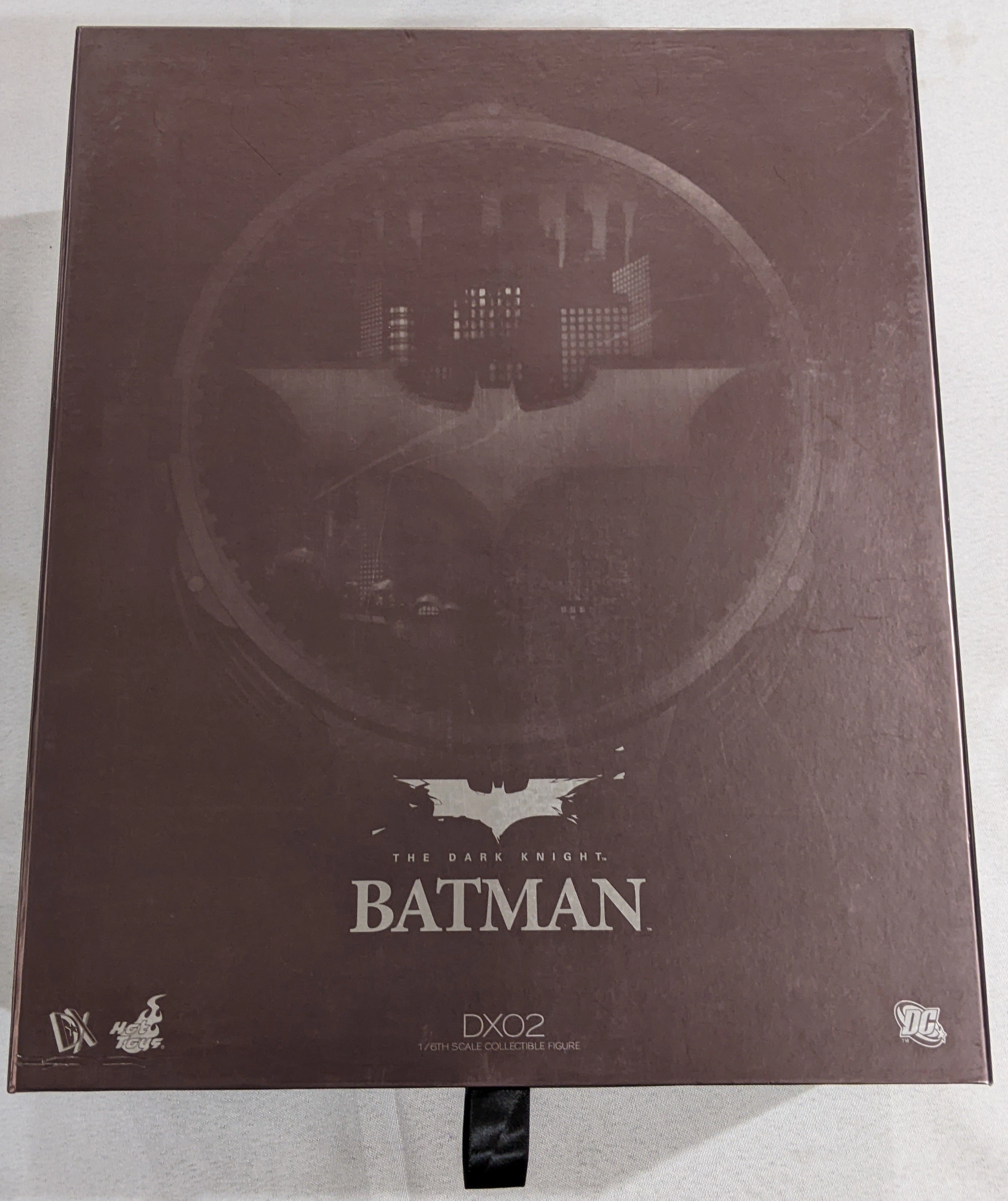 Hot Toys 1/6 The Dark Knight Batman Movie Masterpiece Sixth Scale Figure DX02 *Open Box* Vinyl Toy promotional item