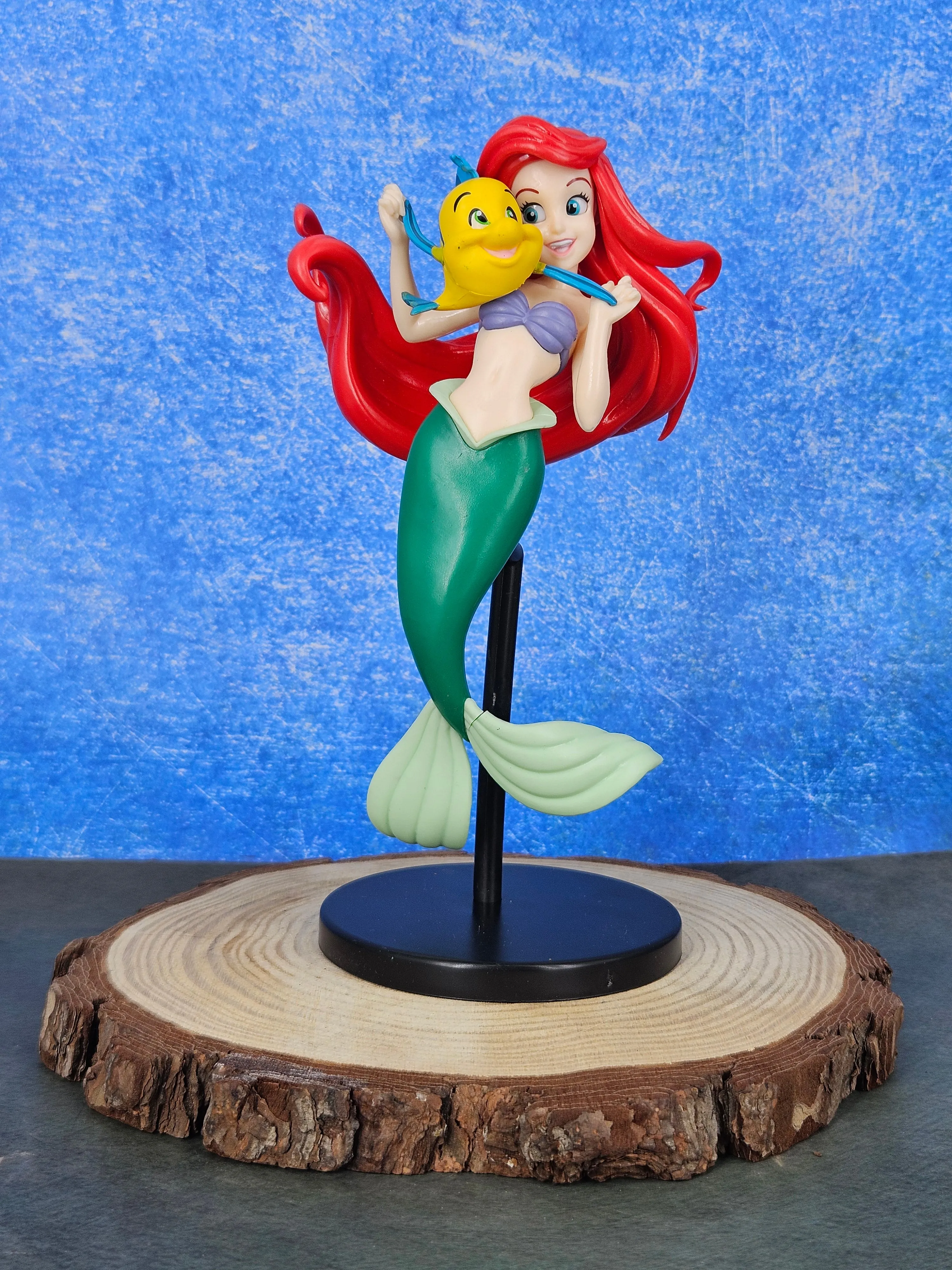 New Little mermaid Areil With Fish figure 25 cm Music Icon Robot Collection